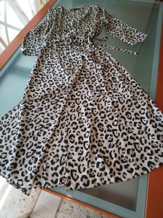Vestido Zara Estilo Pareo Satin Animal Print Talla