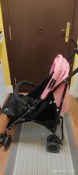 Silla de paseo rosa y negra