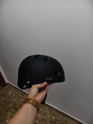 Patinete Eléctrico NIU KQi2 con casco incluido.