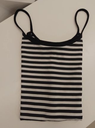 Camiseta tirantes rayas negra y blanca Talla XS