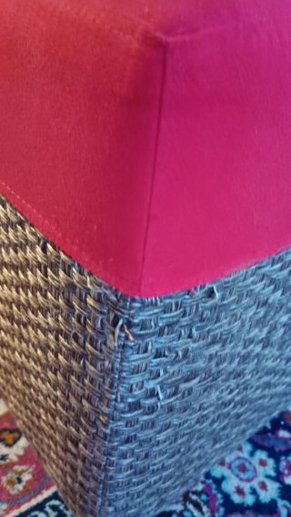 Mesa centro madera y mimbre con cestas