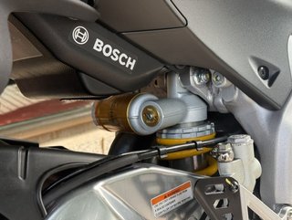 Aprilia Tuono V4 1100 RR Negra