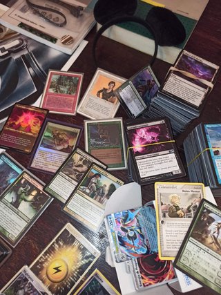 Lotto libri, carte pokemon e magic, biglie, ram