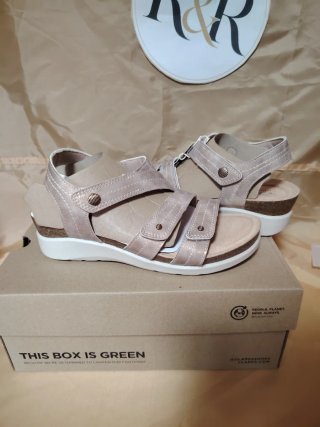 Sandalias Merkal Beige/Oro Talla 38