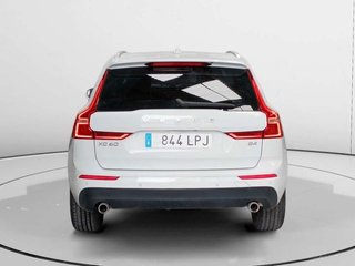 Volvo XC60 B4 D Momentum Pro Auto 145 kW (197 CV)