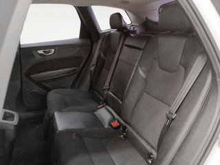 Volvo XC60 B4 D Momentum Pro Auto 145 kW (197 CV)