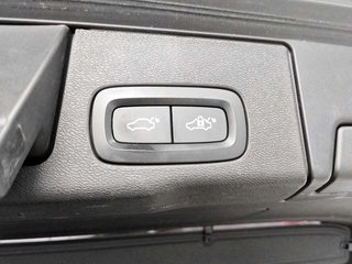 Volvo XC60 B4 D Momentum Pro Auto 145 kW (197 CV)