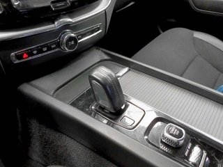 Volvo XC60 B4 D Momentum Pro Auto 145 kW (197 CV)
