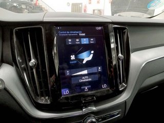 Volvo XC60 B4 D Momentum Pro Auto 145 kW (197 CV)