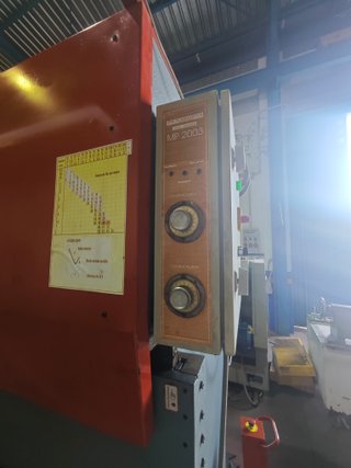 Prensa Plegadora Nargesa MP 2003