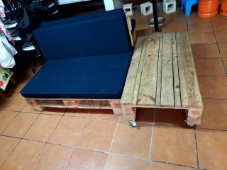 Sofás Palets con Cojines y Mesa Ruedas