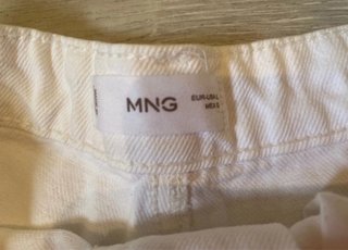 Shorts vaqueros blancos desgastados
