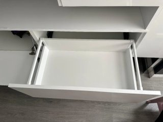 Mueble salón blanco brillo madera y formica