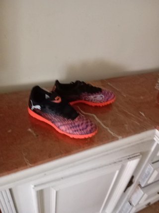 Zapatillas de fútbol sala, Puma