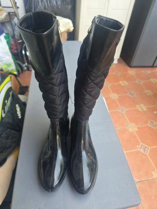 Botas de agua acolchadas negras