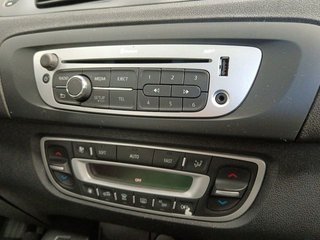 Renault Scenic dCi 110 Expression Energy eco2 81 kW (110 CV)
