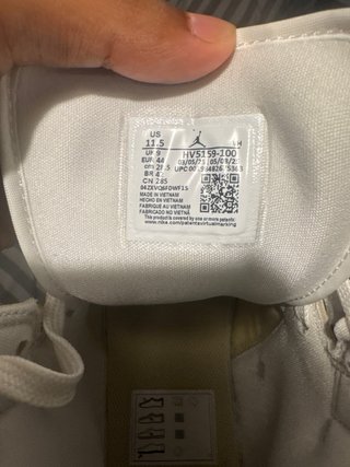 Jordan 1 Mid Oro Blanco
