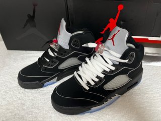 Air Jordan 5 Negro Gris
