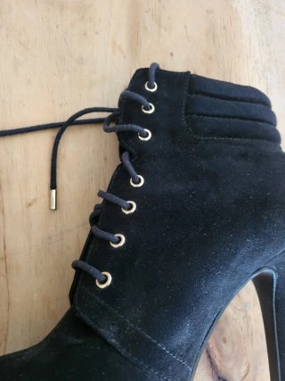 Botines Zara con plataforma y cordones