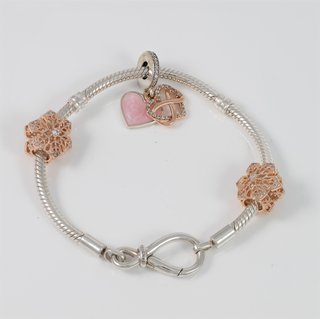 Pulsera Pandora plata 925 Nudo Infinito y charms