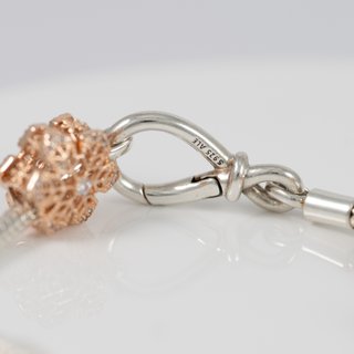 Pulsera Pandora plata 925 Nudo Infinito y charms