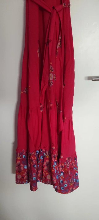 Vestido Jaase Talla S rojo Estampado Floral