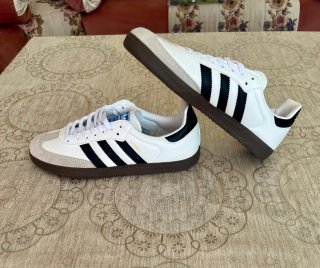 Adidas Samba Blancas y Negras