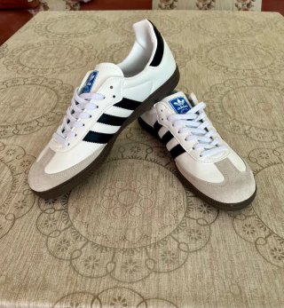 Adidas Samba Blancas y Negras