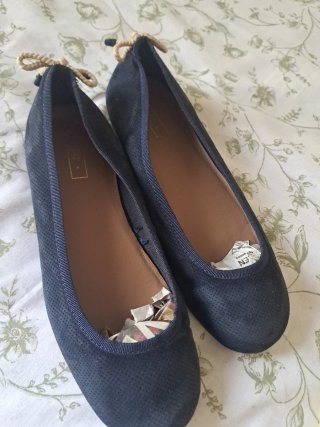 Manoletinas azul marino con lazo