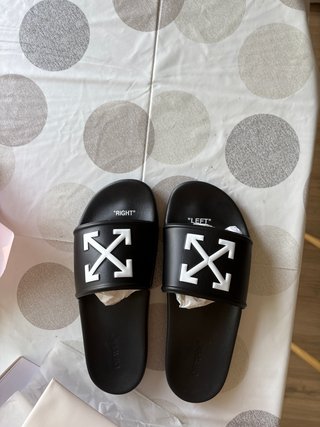 Chanclas Off-White Negras y Blancas