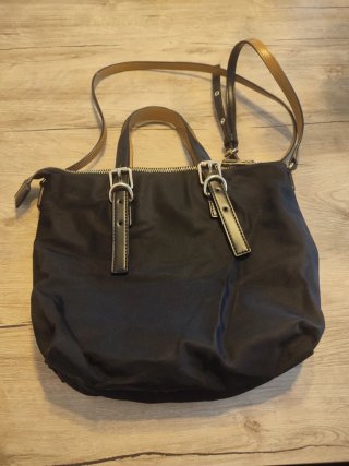 Bolso BIMBA Y LOLA negro y dorado
