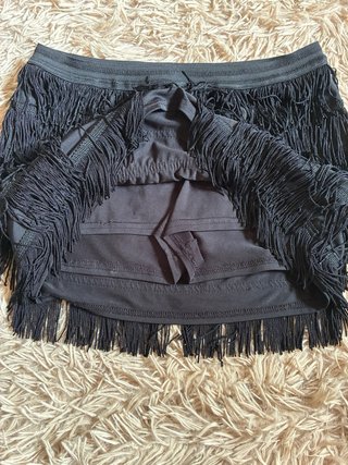 Falda Zara flecos negra