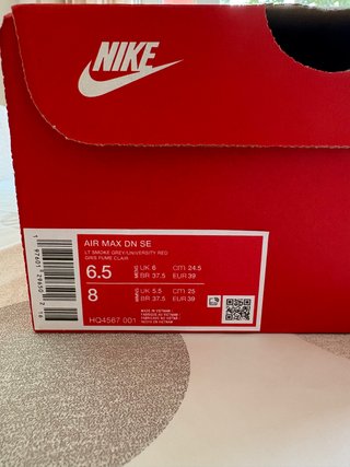 Nike Air Max DN Talla 39 Rojas Blancas Grises