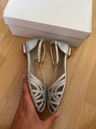 Sandalias Altrimenti plateadas con pedrería