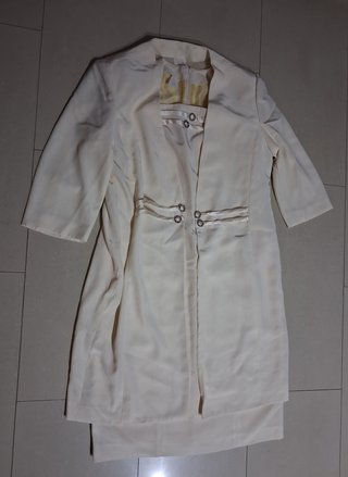 Vestido y chaqueta larga ceremonia