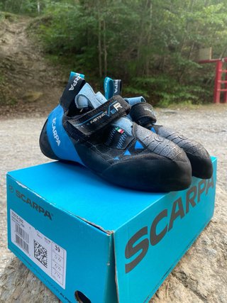 Pies de gato Scarpa Instinct VSR Talla 39