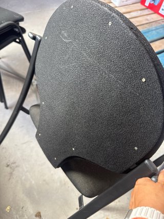 Silla Fija 4 Patas con Brazos Negra