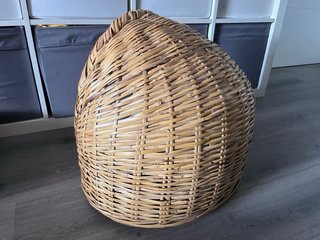 Cama para perro tipo cesta