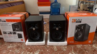 Monitores de estudio JBL 305P MkII