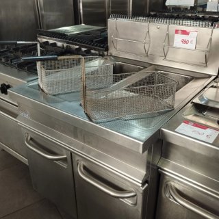 Freidora 2 cubas 20+ 20 litros con mueble REPAGAS.