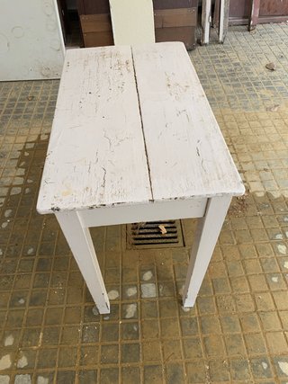 Mesita auxiliar madera antigua