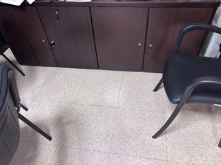 Mobiliario de oficina madera y metal
