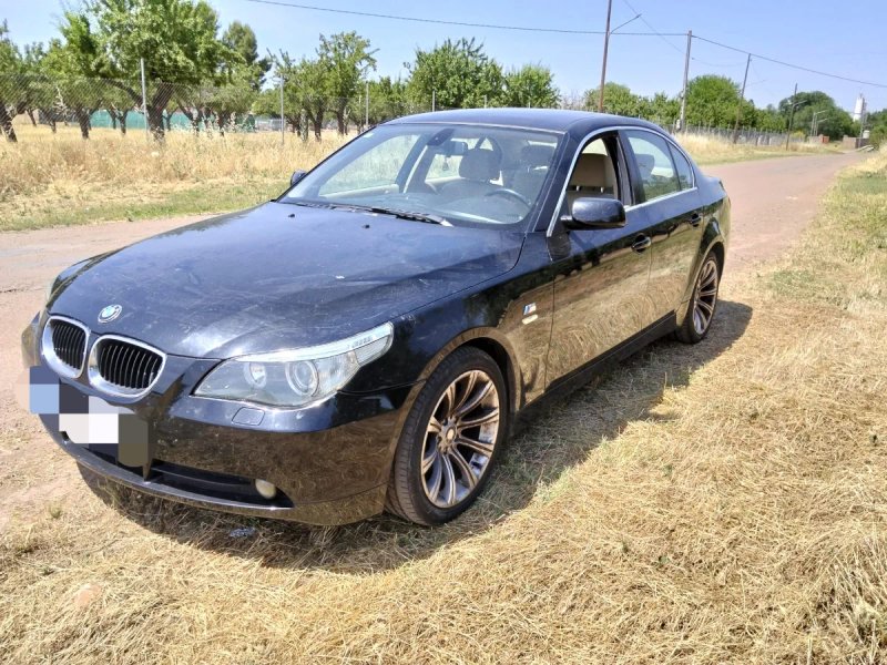 BMW Serie 5 2004 - foto 1