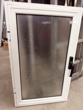 Ventana aluminio blanca 50x90,5