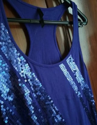 Camiseta con lentejuelas