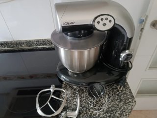 Amasadora batidora Bomann con accesorios