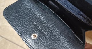 Cartera monedero de piel azul marino