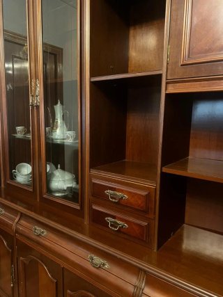 Mueble antiguo madera y cristal