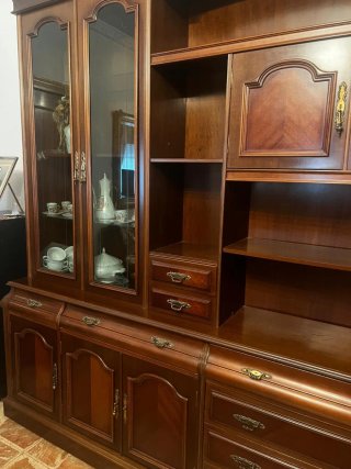 Mueble antiguo madera y cristal