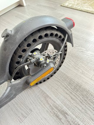 Patinete Xiaomi Ruedas Macizas + Cargador